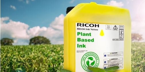 A Ricoh növényi alapú tintája segít a márkatulajdonosoknak és a nyomdaipari szolgáltatóknak tovább csökkenteni környezeti hatásukat.